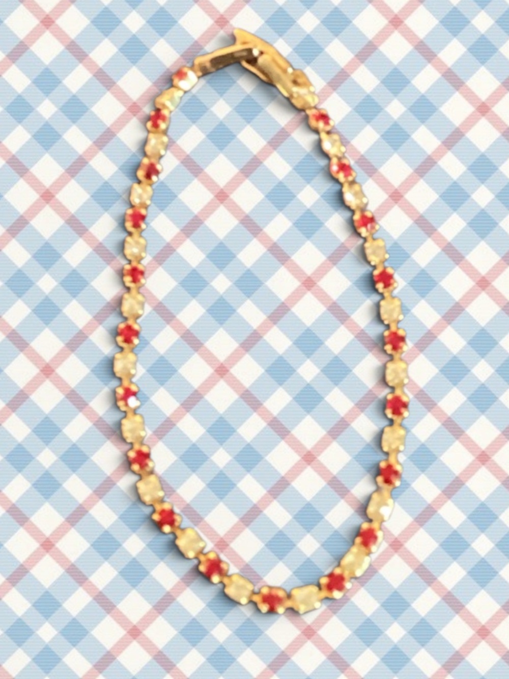 Dainty Gold Tone Bracelet